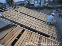 神戸市須磨区/屋根葺き替え中/垂木工事中