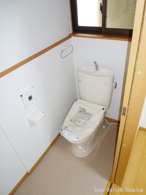 垂水区2階トイレリフォーム後